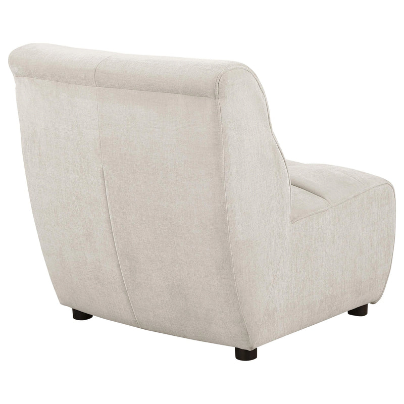 Sillón Charlotte sin brazos curvado tapizado, color marfil