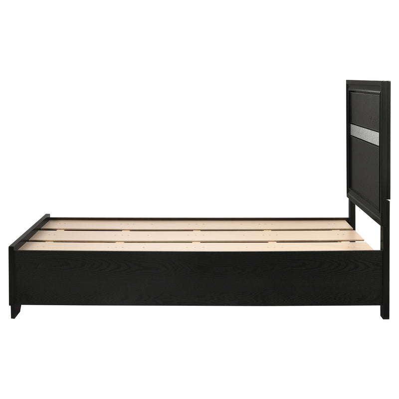 Cama con plataforma y almacenamiento Miranda Panel