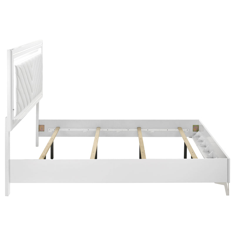 Cama con cabecero Cassia con iluminación LED