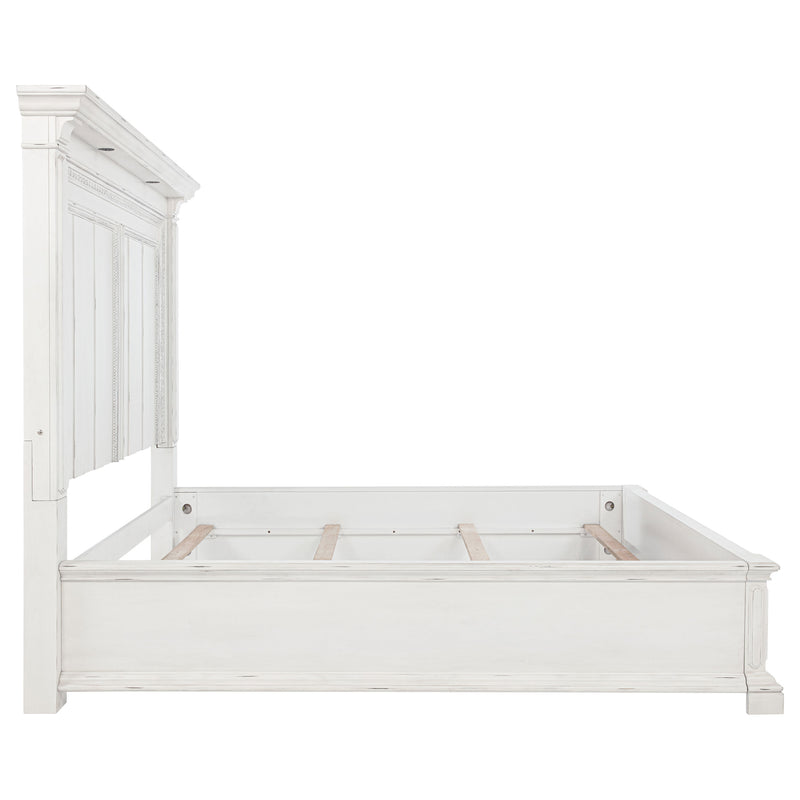 Cama McKinney con panel y luces LED