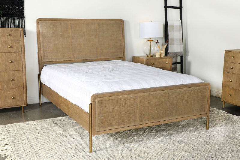 Cama con paneles Arini