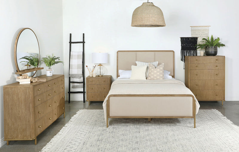 Cama con paneles Arini