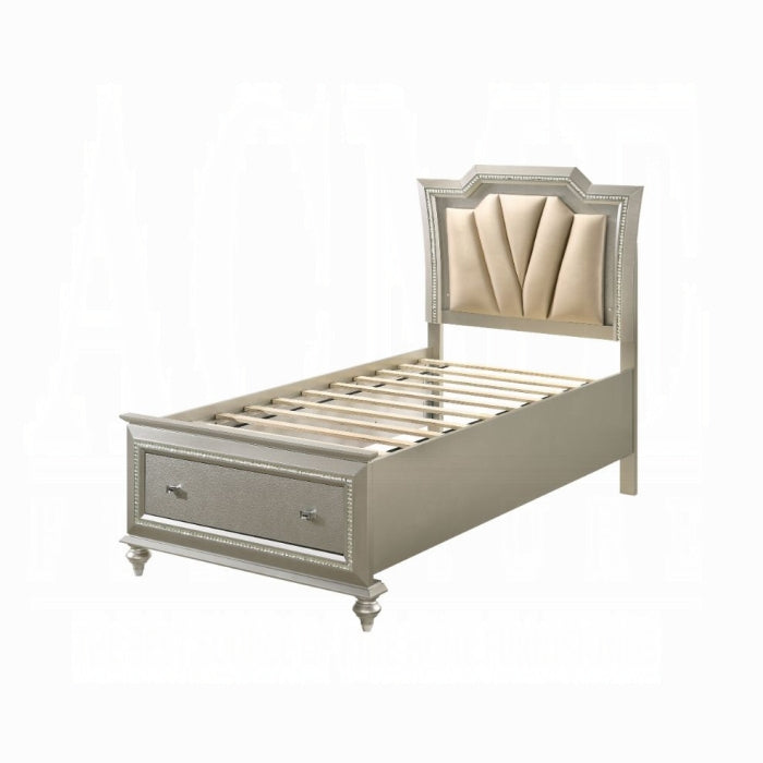 Cama matrimonial Kaitlyn con LED y almacenamiento
