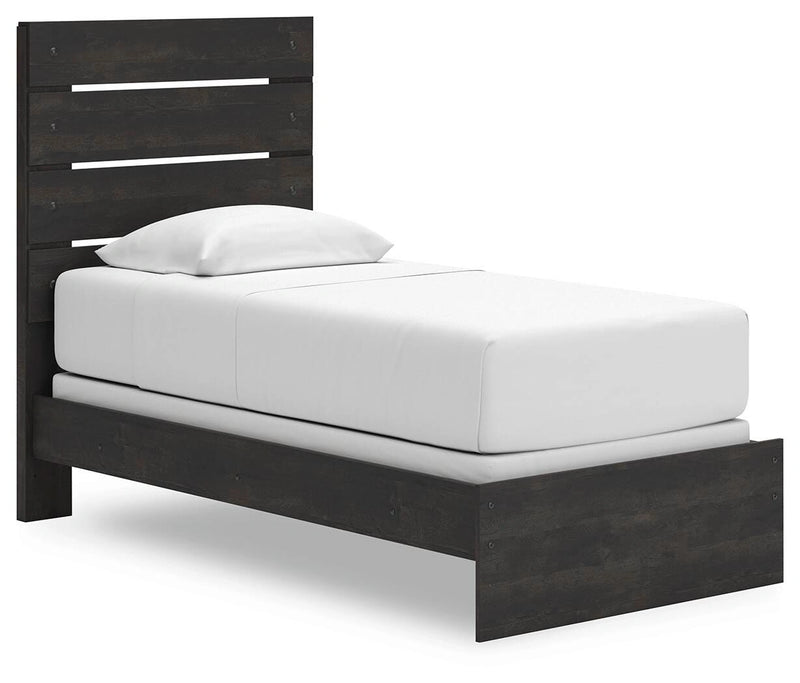 Cama Hollivern