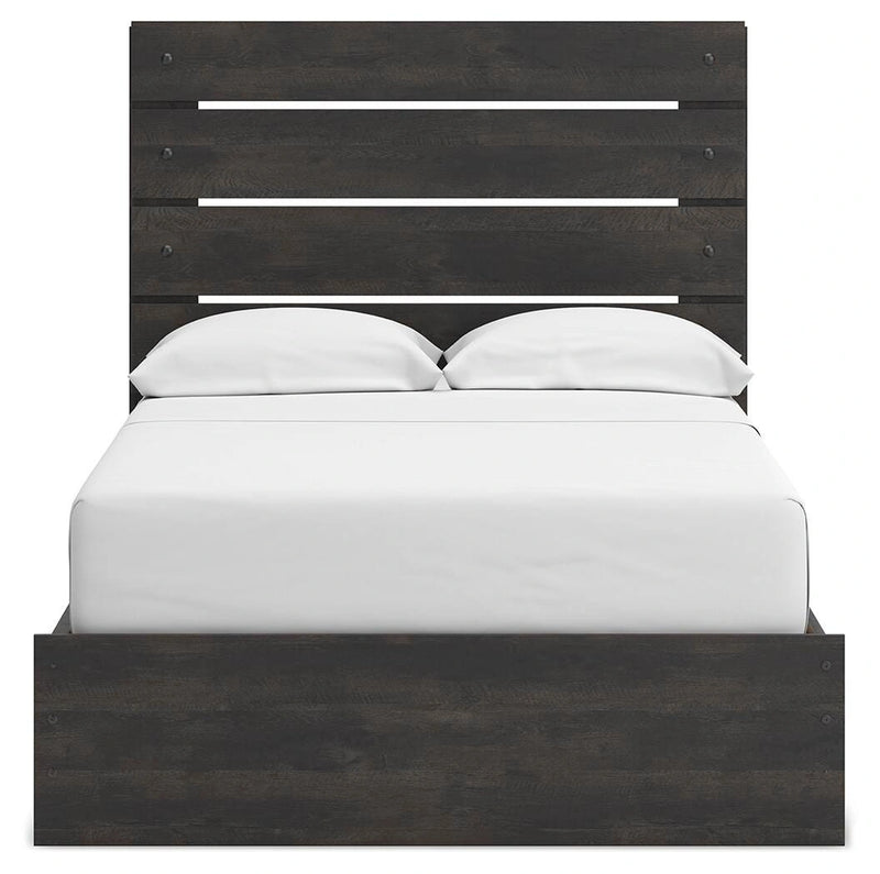 Cama Hollivern