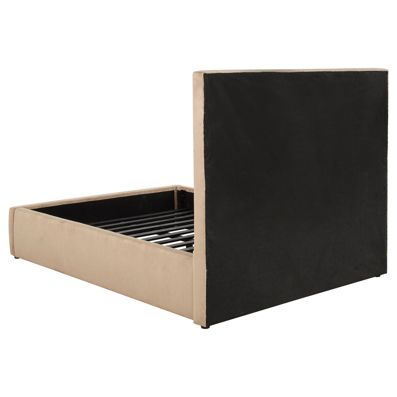 Cama con plataforma Lawson Panel