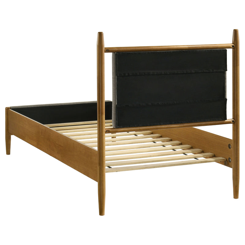 Cama con Plataforma Mason Panel