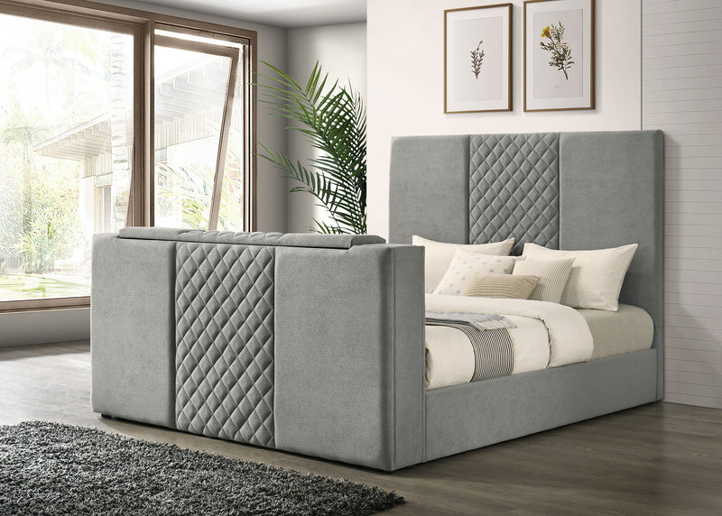 Cama con TV de panel Tara