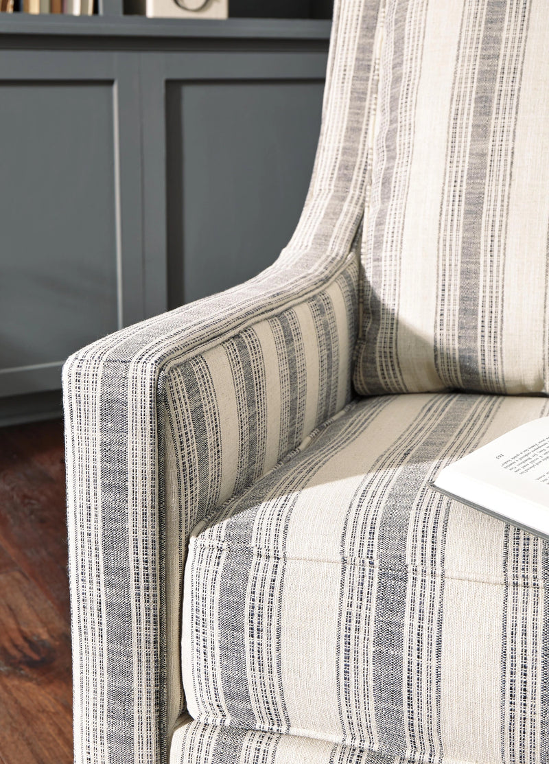 Sillón decorativo giratorio Kambria