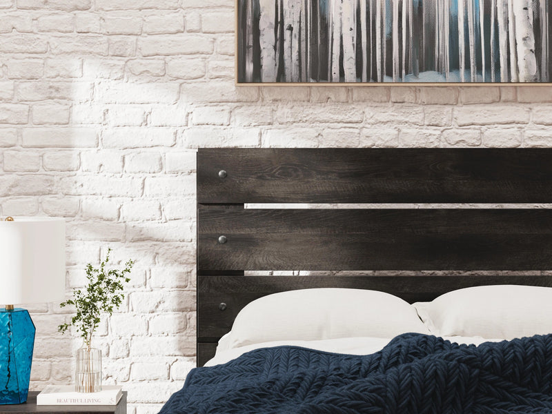 Cama Hollivern
