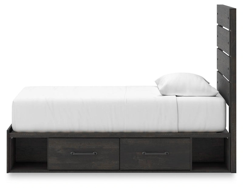 Cama Hollivern