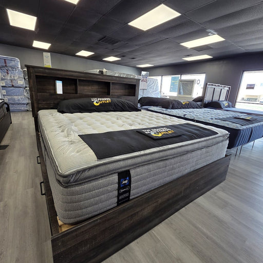 Sealy Posturepedic Pillowtop Light Gray mattress