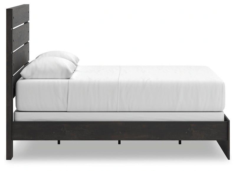 Cama Hollivern