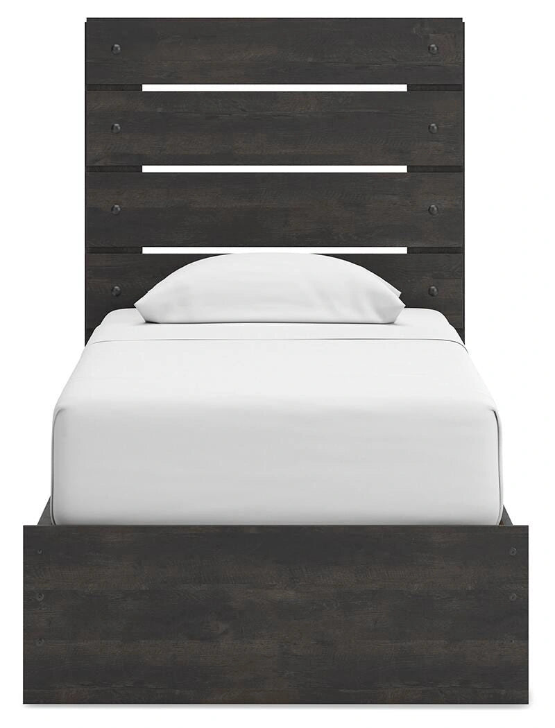 Cama Hollivern