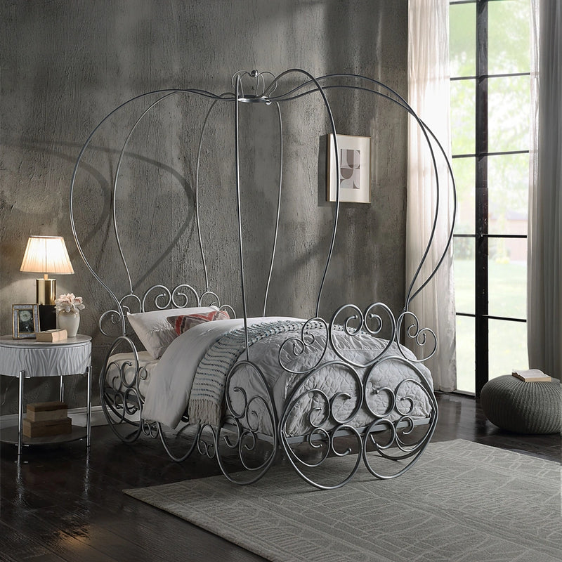 Twin Bed w/Canopy