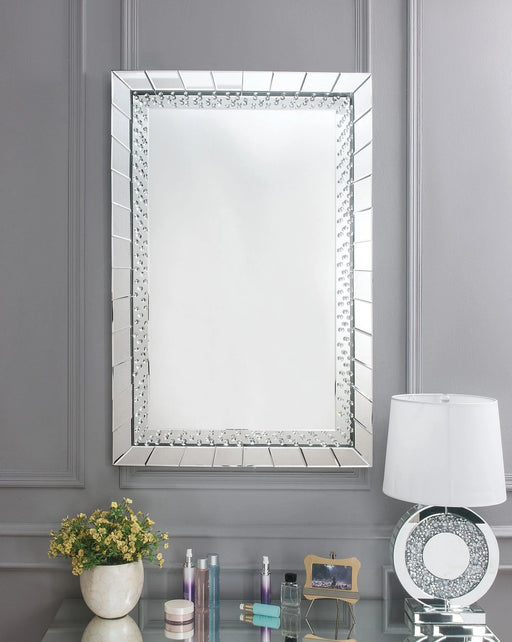 Accent Mirror