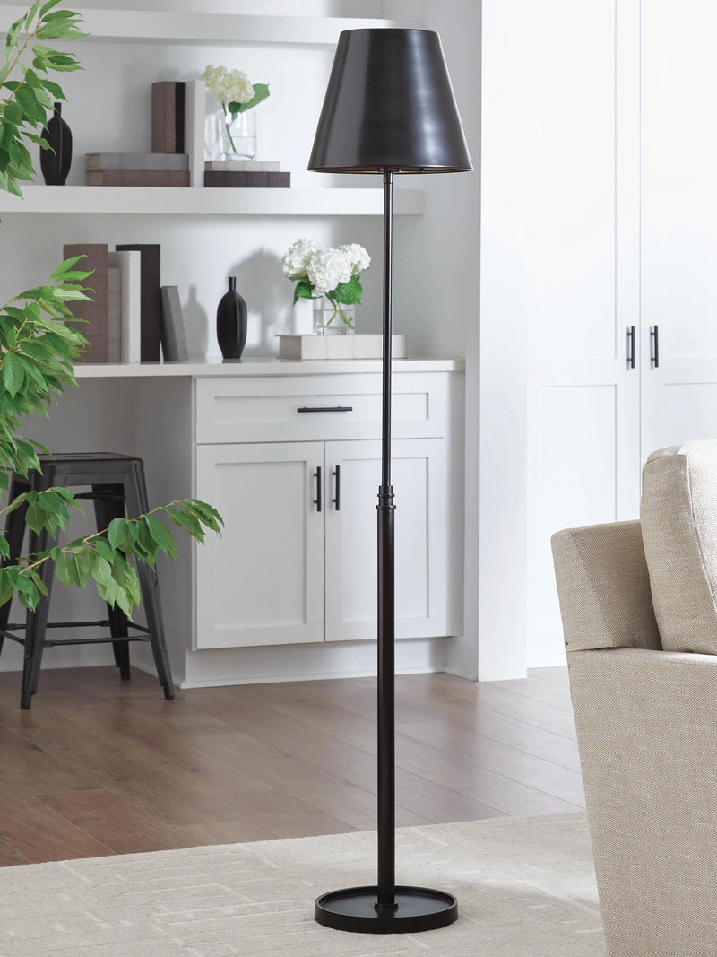 Wimner Floor Lamp