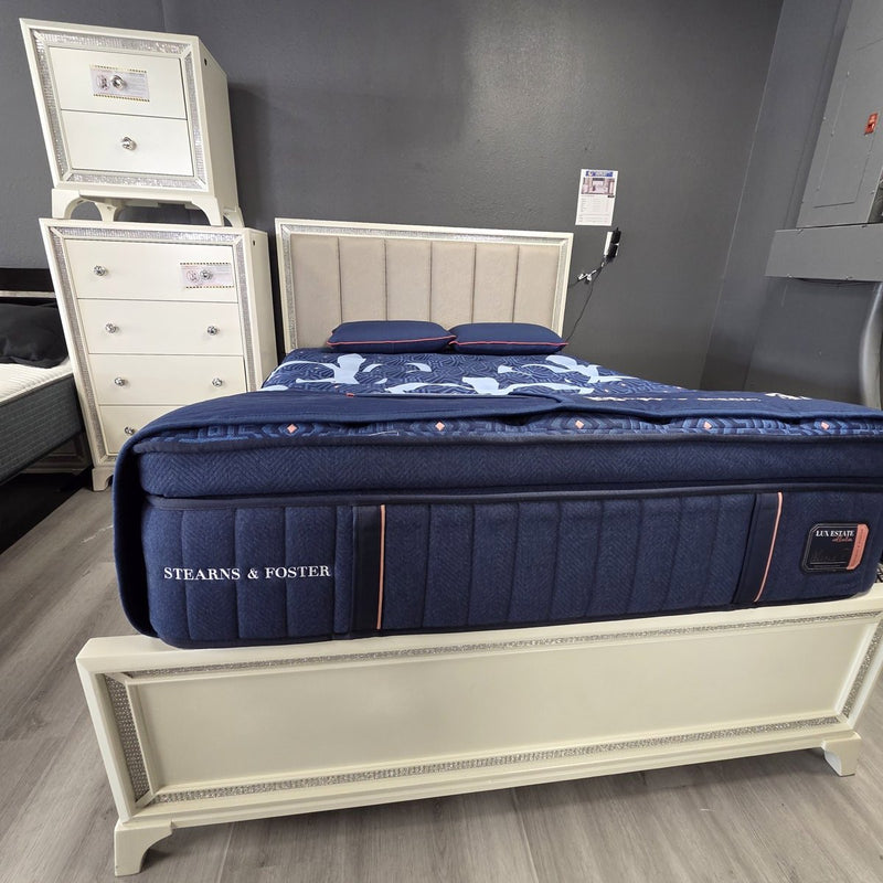 Stearns & Foster Lux Estate Pillowtop Queen mattress