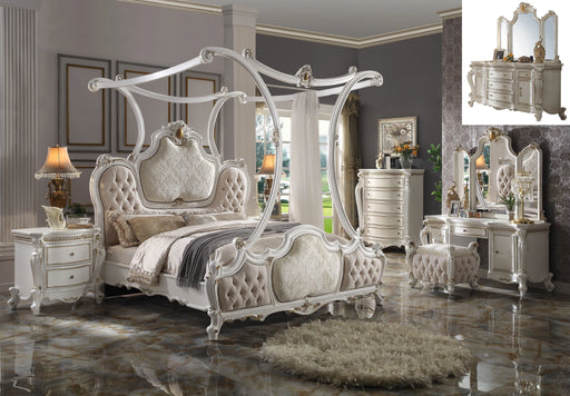 Cama California King Picardy de tela y perlas antiguas (con dosel)