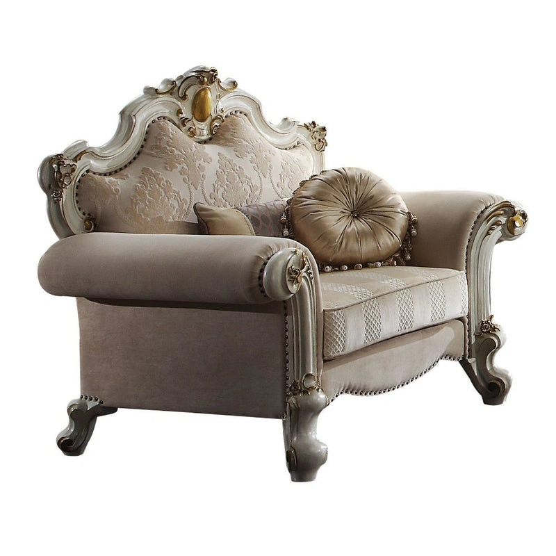 Chair w/2 Pillows