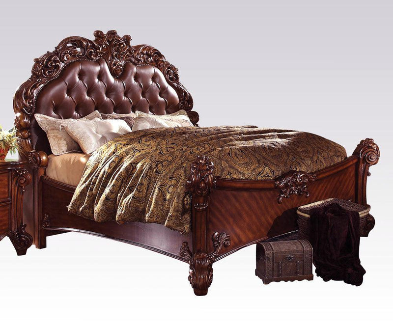Cama king con paneles Acme Vendome con cabecero tapizado capitoné en cerezo 21997EK