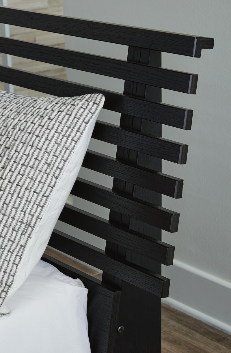 Danziar Queen Slat Bed