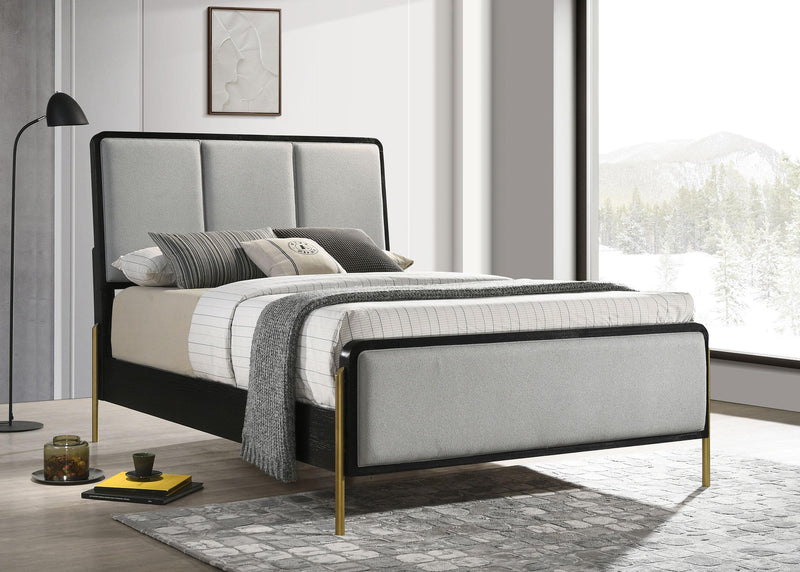 Cama con paneles Arini