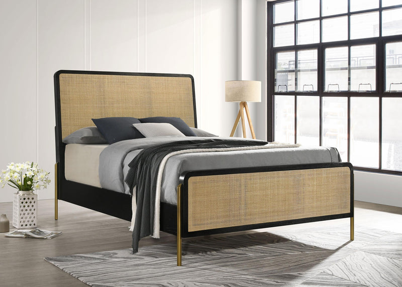 Cama con paneles Arini