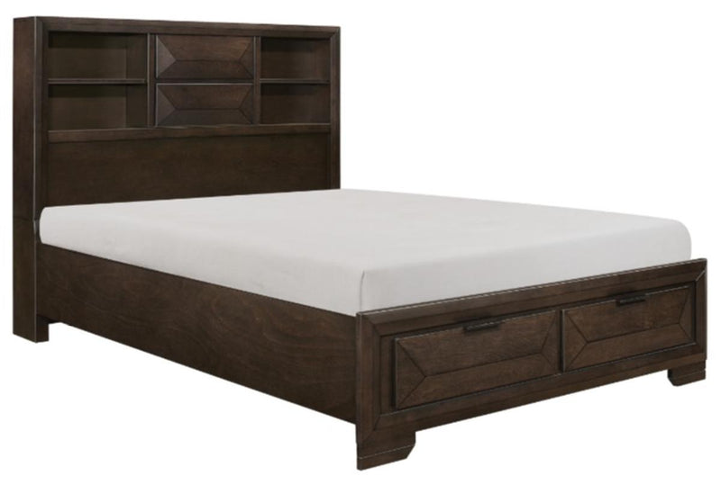 Cama con cabecera y espacio de almacenaje en la piecera Chesky Queen en tono Espresso Cálido 1753-1
