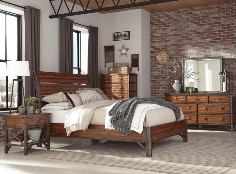 Cama con plataforma King Holverson en marrón rústico y bronce de cañón 1715K-1EK