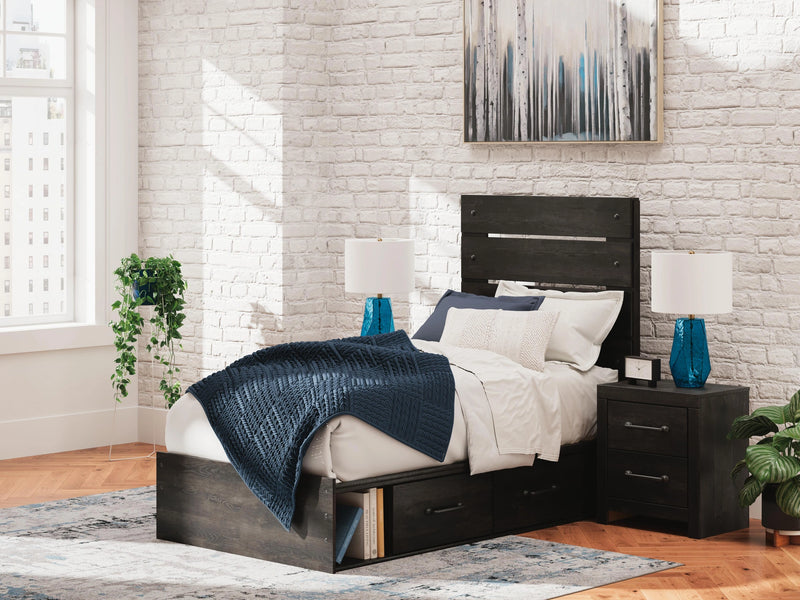 Cama Hollivern