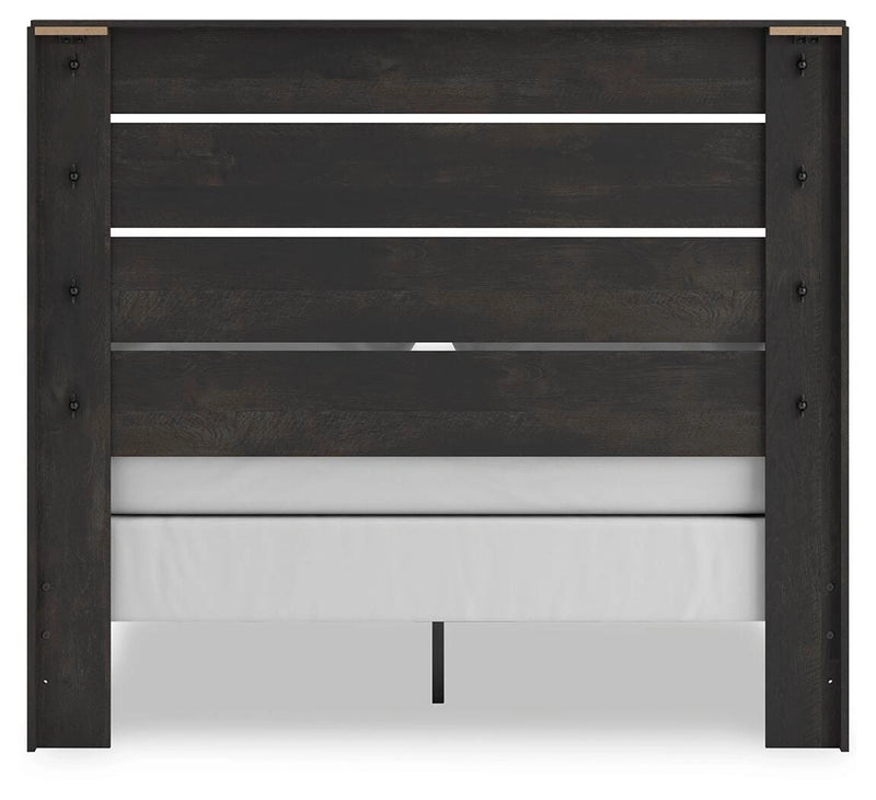 Cama Hollivern