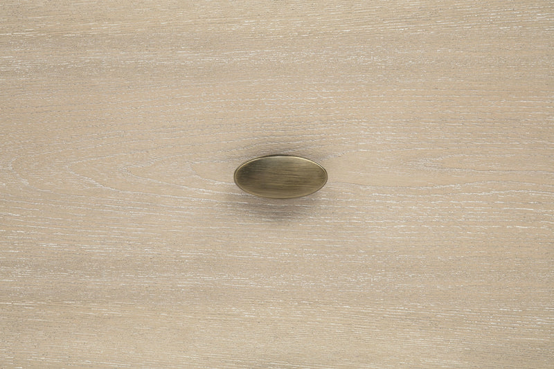 Lucaire Dresser