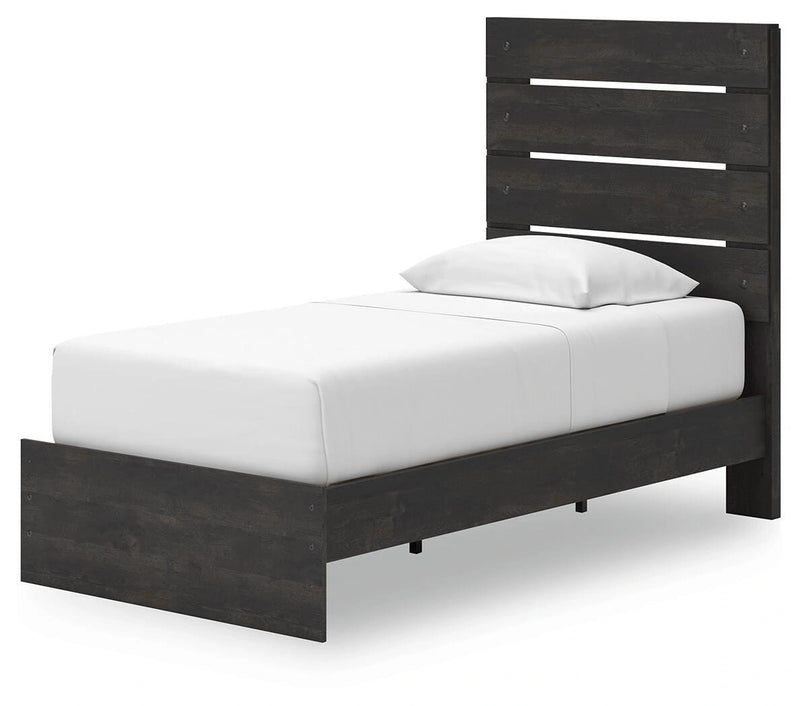 Cama Hollivern