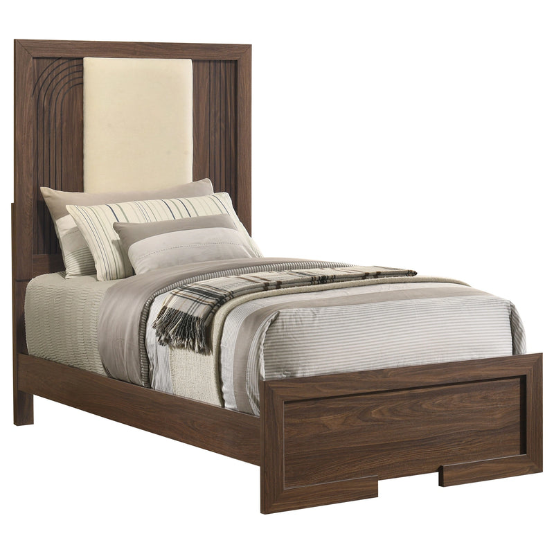 Etienne Queen Bed