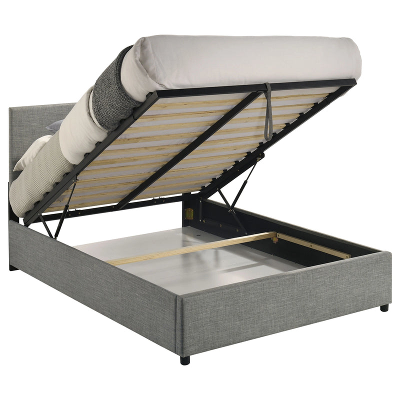 Reeves Queen Bed