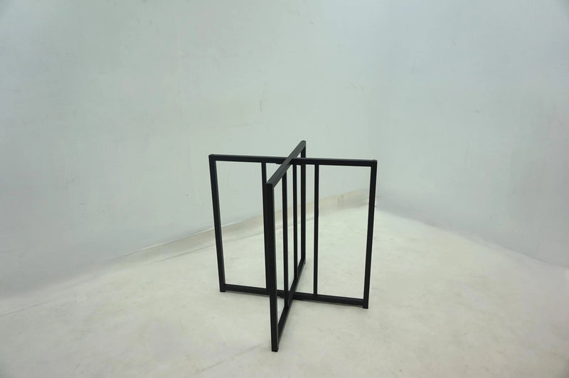 Pace Dining Table
