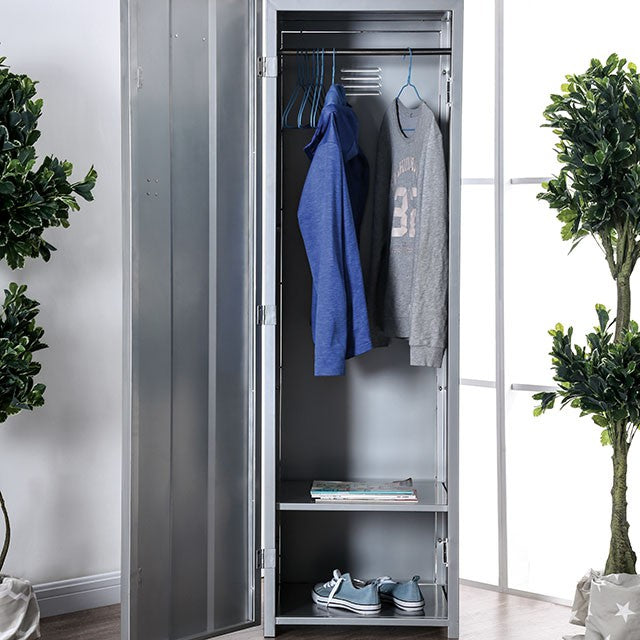 Zaheera Locker