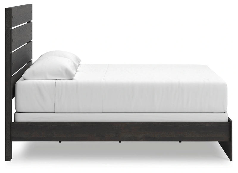 Cama Hollivern