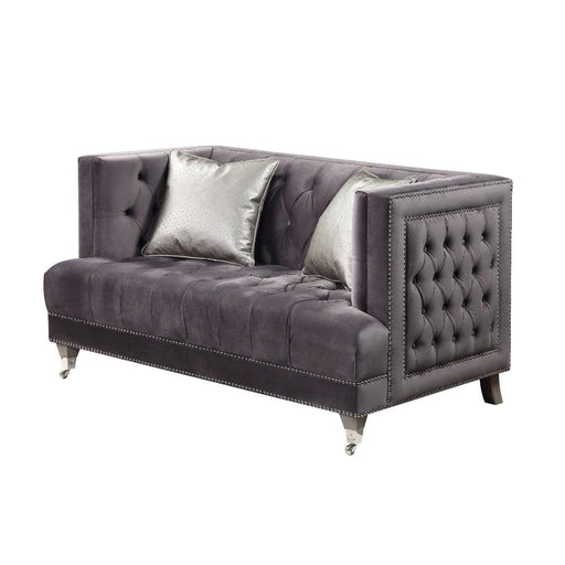 Loveseat w/2 Pillows