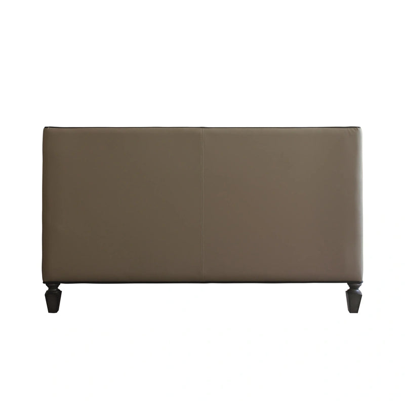 Loveseat w/3 Pillows
