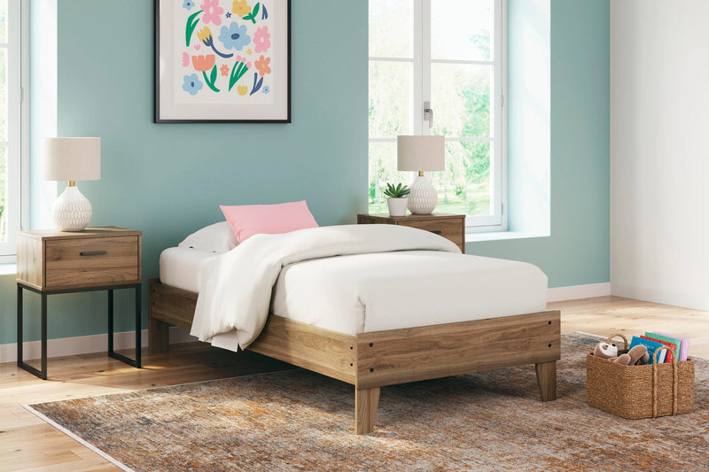 Cama Deanlow