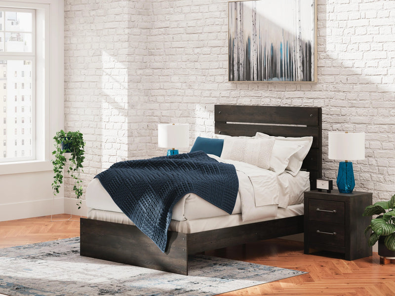 Cama Hollivern