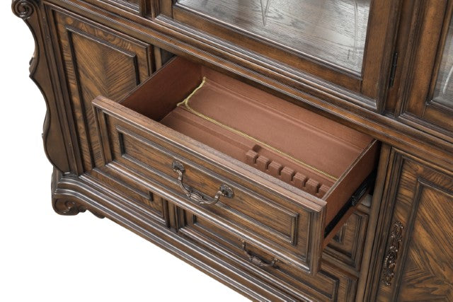 Leovanni Hutch y Buffet