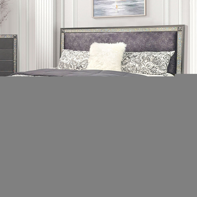 Cama Lyanne E. King, Matrimonial y Queen